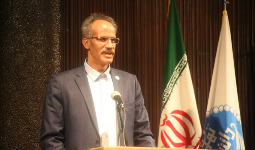 از کارمندان نمونه سال ۱۴۰۰ در دانشگاه تهران تقدیر شد