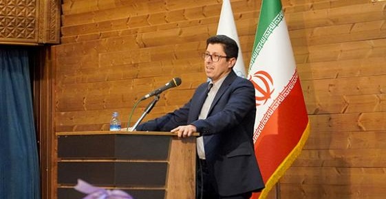 تجلیل از کارکنان بازنشسته و نمونه / تاکید رئیس دانشگاه بر تلاش تمام اعضای دانشگاه برای ارتقای جایگاه دانشگاه تهران